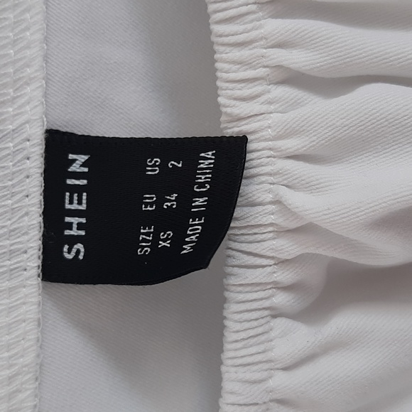 * Shein Brand Crop Top - Picture 3 of 4